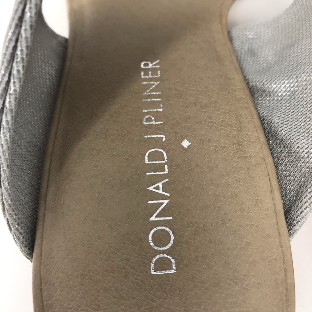 Donald J Pliner Randi Sandals Silver Metallic Heel - Picture 8 of 8